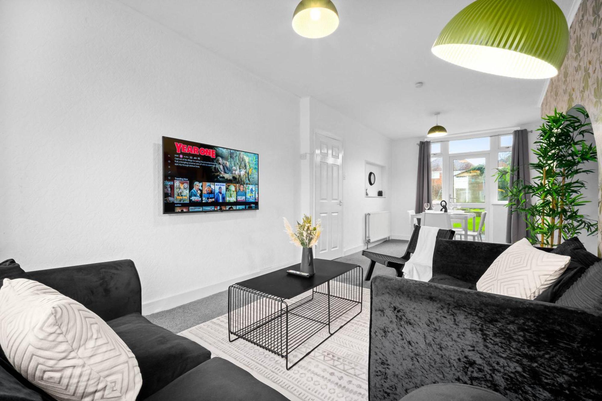 Stylish 3 Bedroom House - Parking - Garden - Great Barr - Netflix - Top Rated -121J Birmingham Exteriör bild