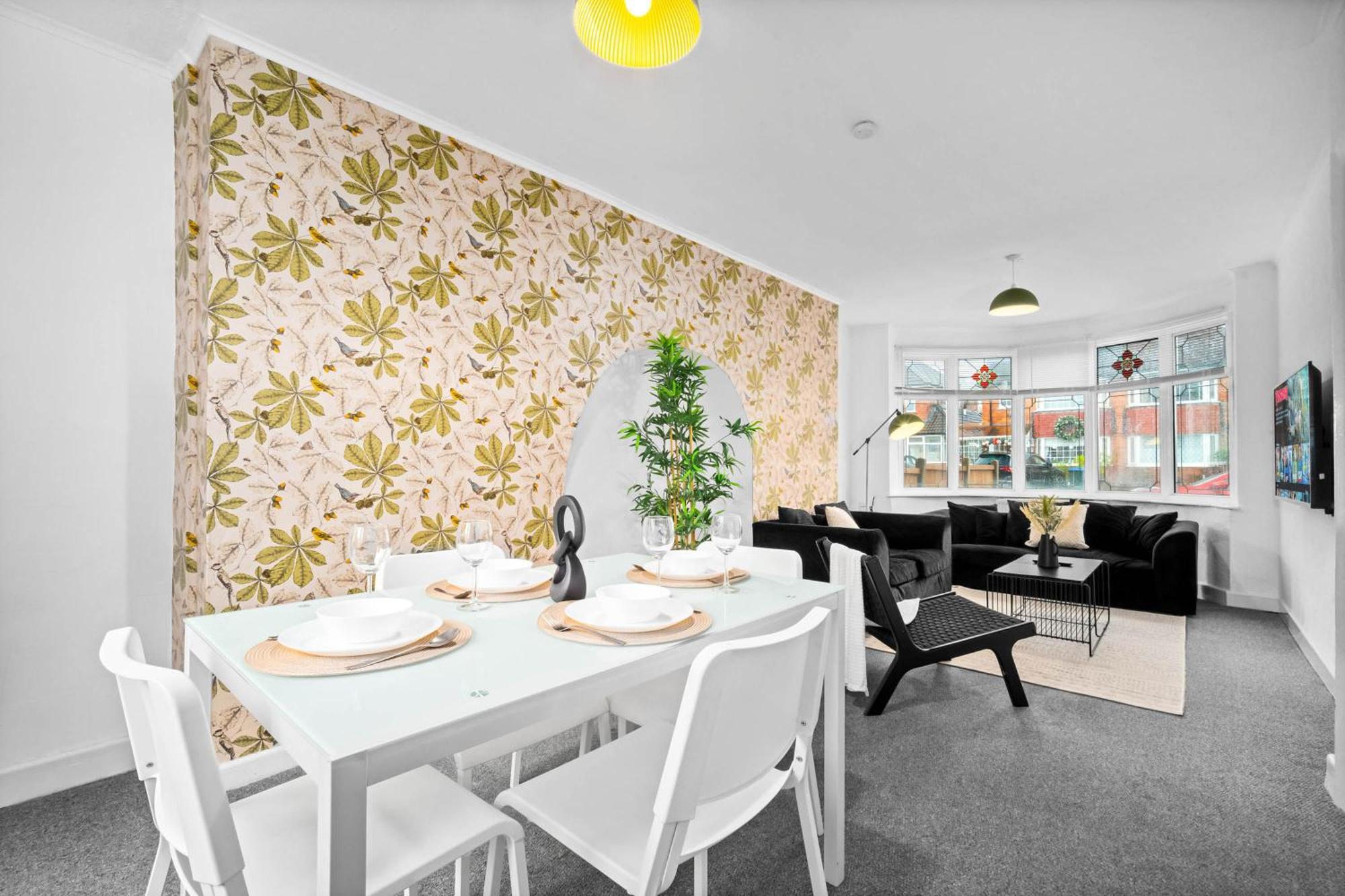 Stylish 3 Bedroom House - Parking - Garden - Great Barr - Netflix - Top Rated -121J Birmingham Exteriör bild