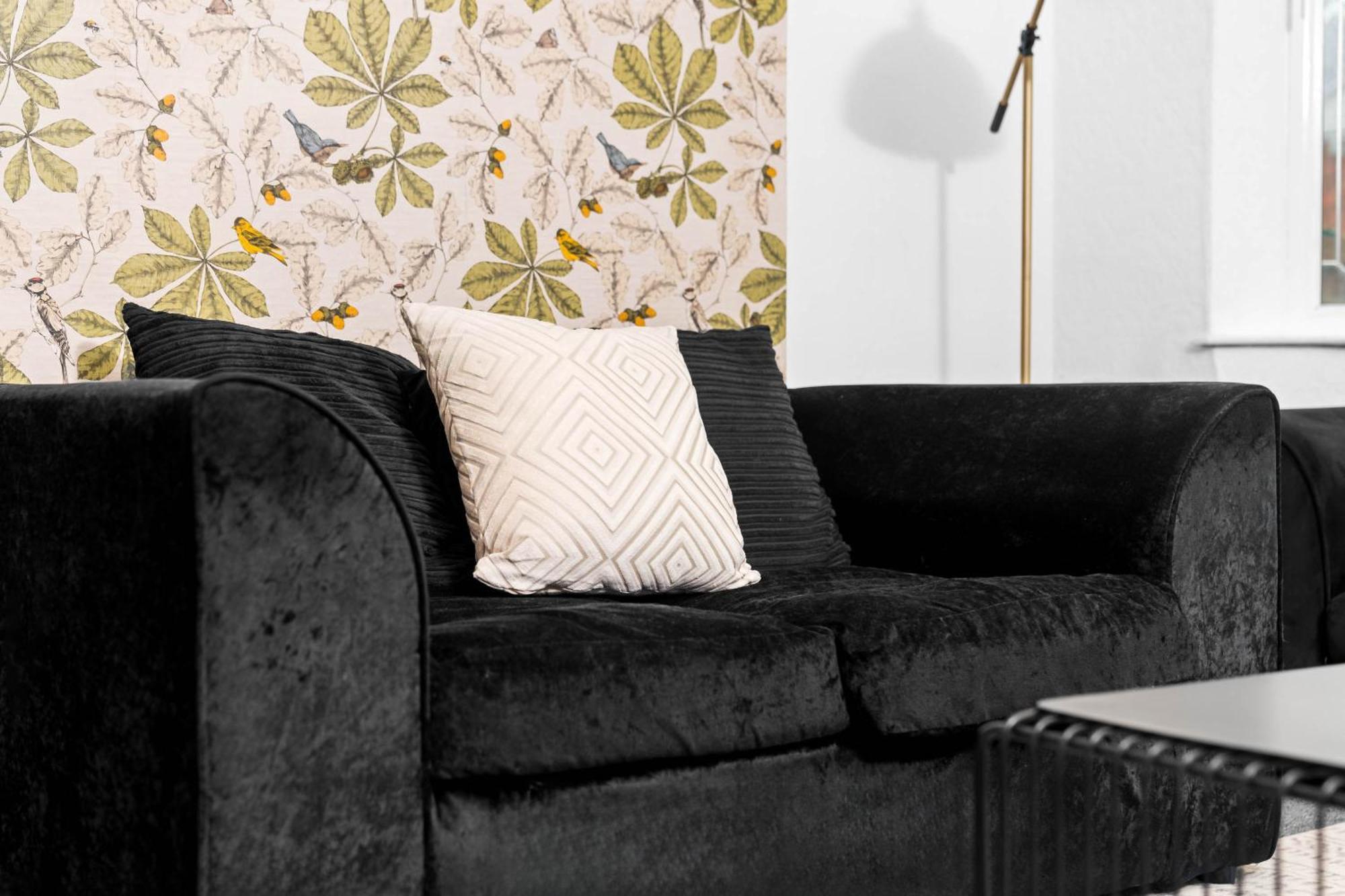 Stylish 3 Bedroom House - Parking - Garden - Great Barr - Netflix - Top Rated -121J Birmingham Exteriör bild