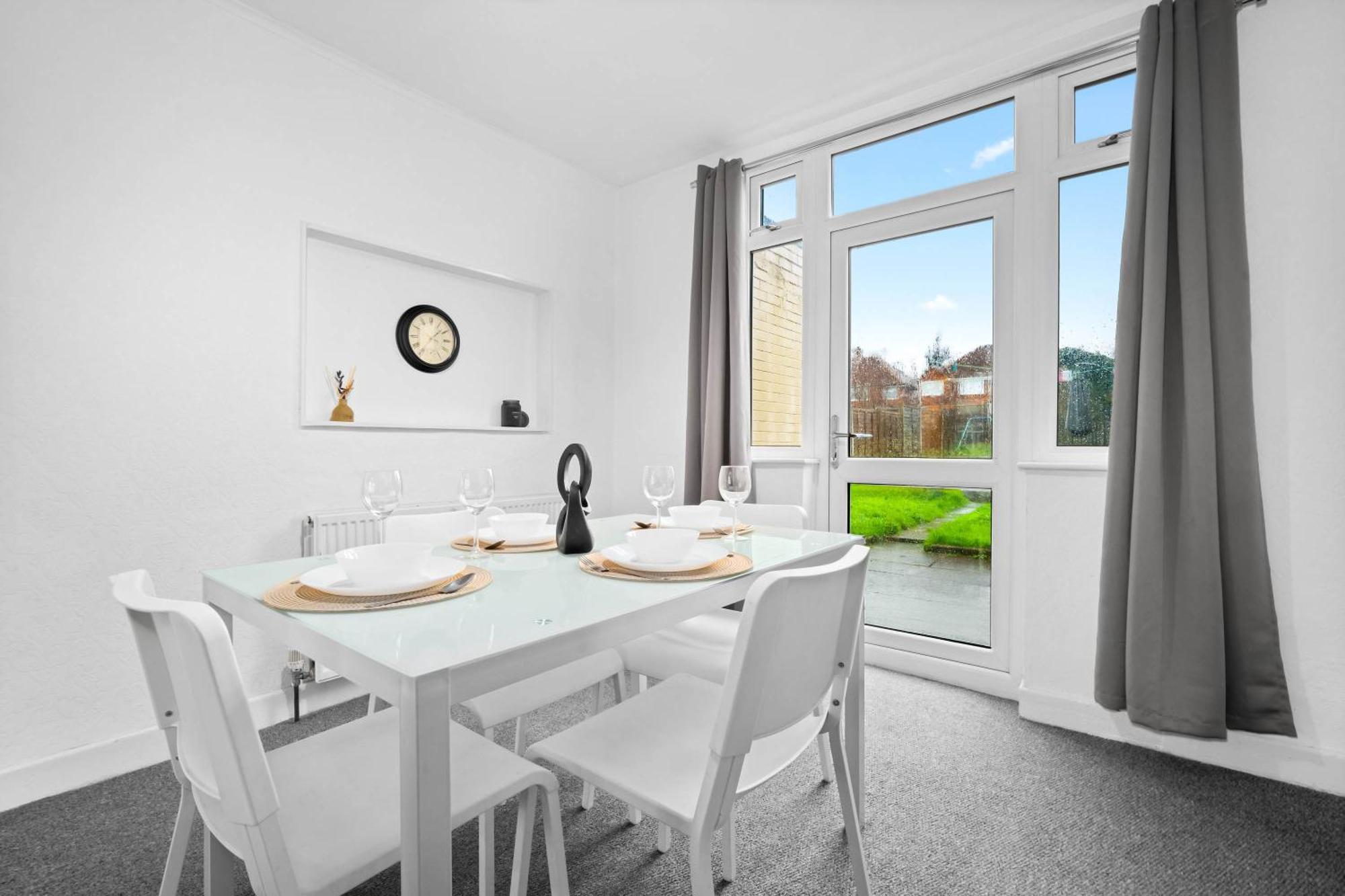 Stylish 3 Bedroom House - Parking - Garden - Great Barr - Netflix - Top Rated -121J Birmingham Exteriör bild